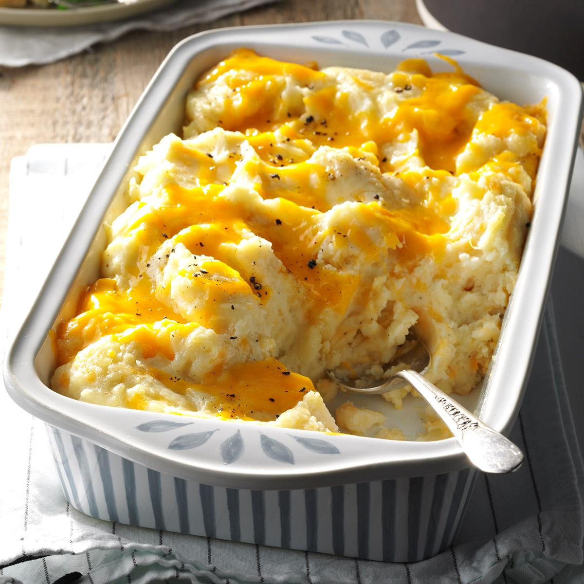 Mashed Potatoes Recipes
 Cheesy Mashed Potatoes Recipe