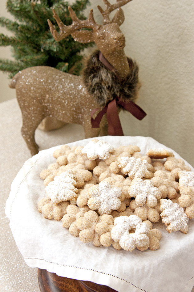 Mexican Christmas Cookies
 Mexican Wedding Cookies