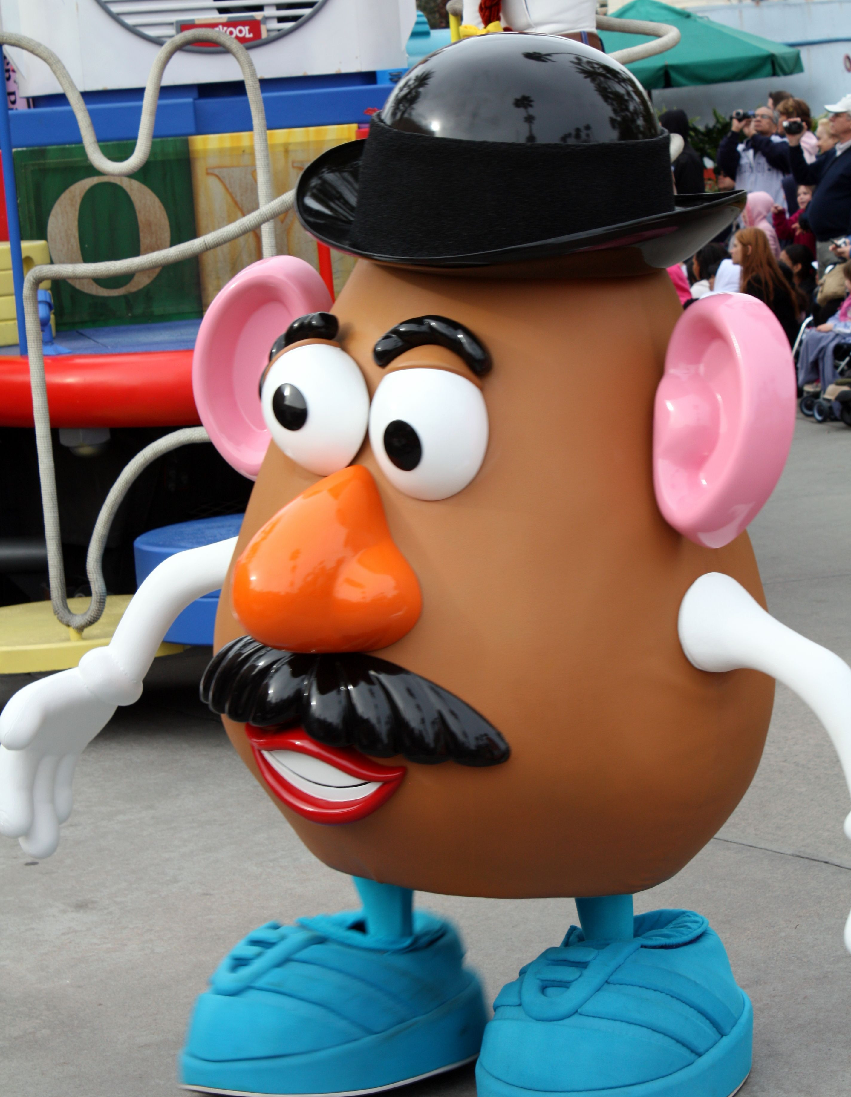 Mickey Rooney'S Potato Fantasy
 Mr Potato Head Disney s Hollywood Studios Block Party