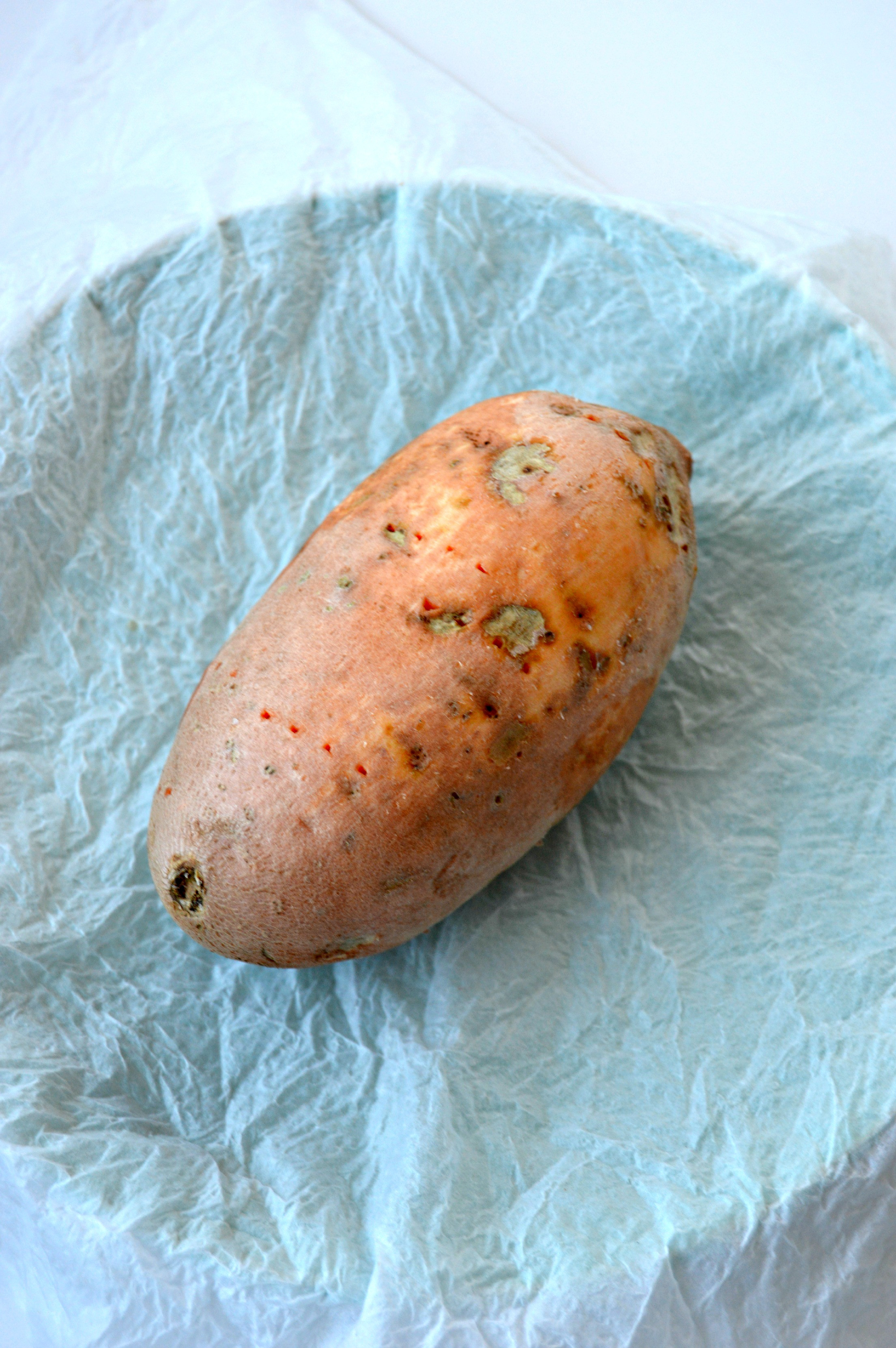 Microwave Sweet Potato
 How to Make a Baked Sweet Potato in the Microwave Clean