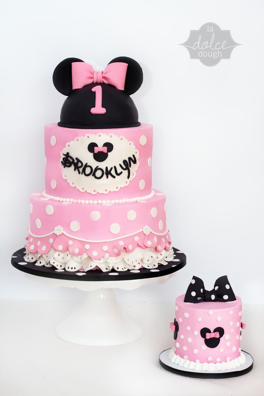 Minnie Mouse Birthday Cake
 Minnie Mouse 1St Birthday CakeCentral