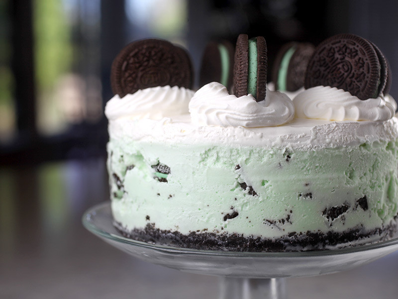 Mint Chocolate Chip Ice Cream Cake
 Easy Oreo Mint Chip Ice Cream Cake – bakerella