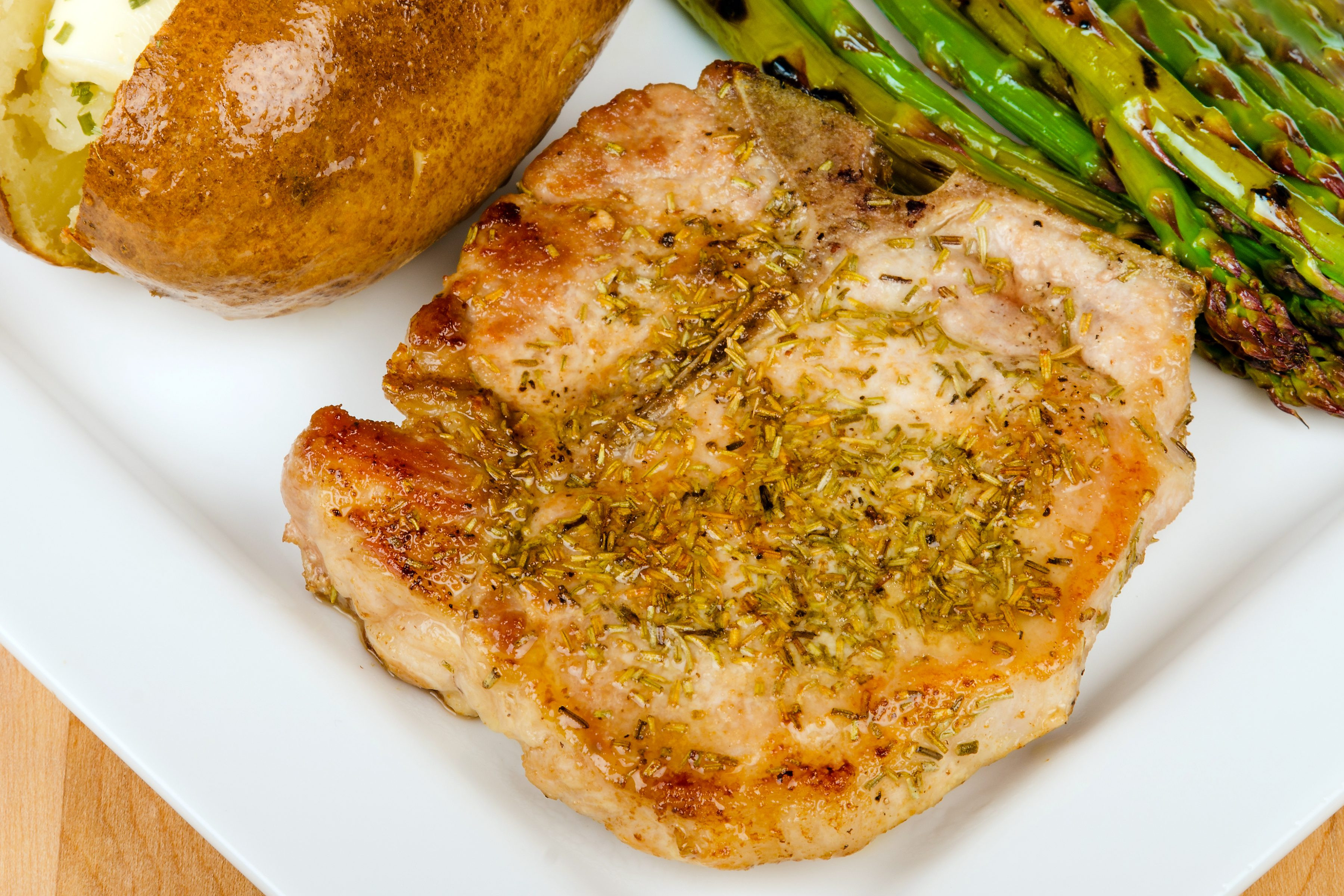 Moist Pork Chops
 How to Keep Pork Chops Moist When Pan Frying