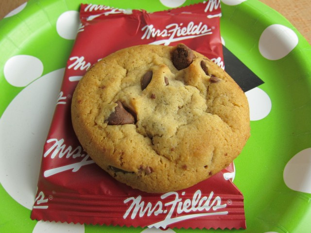 Mrs Fields Chocolate Chip Cookies
 Review Mrs Fields Milk Chocolate Chip Cookies