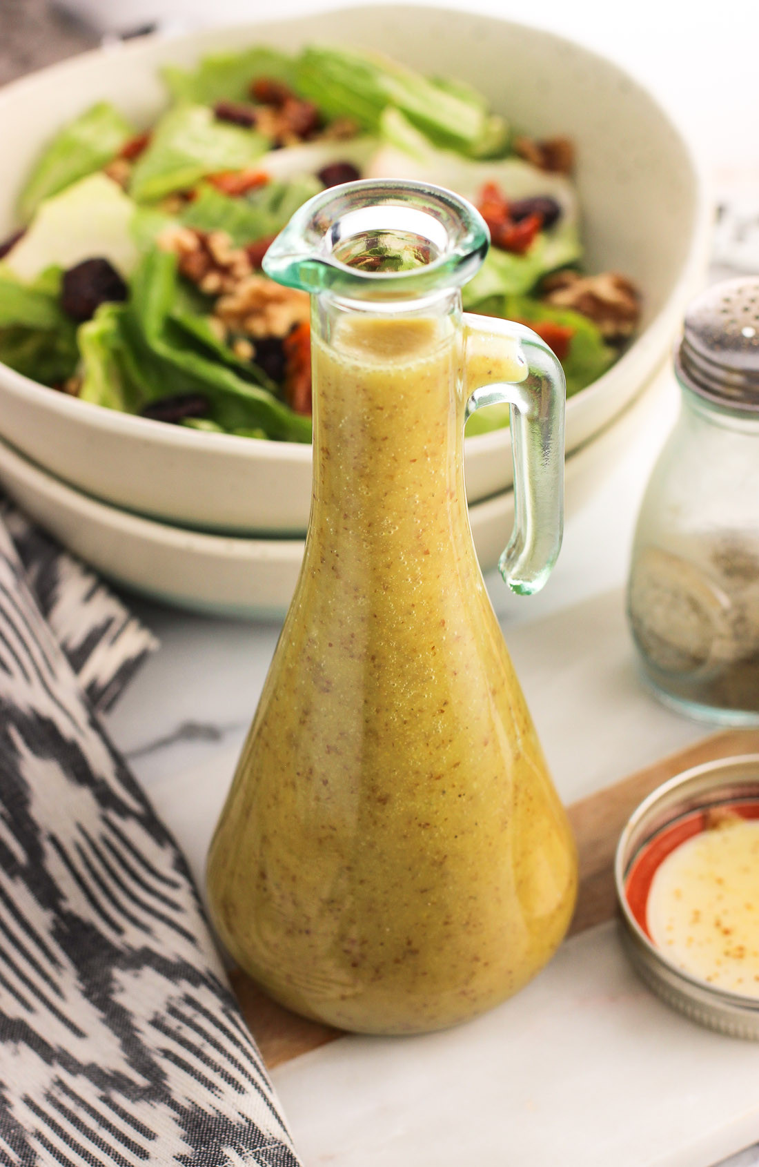 Mustard Salad Dressings
 Easy Honey Mustard Vinaigrette with a Kick