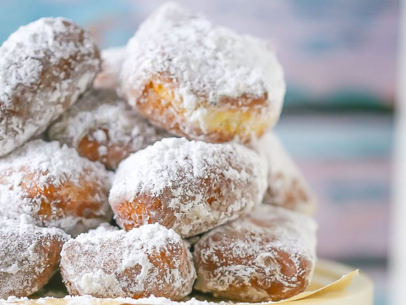 New Orleans Dessert Beignet
 Classic New Orleans Style Beignets – Honest Cooking