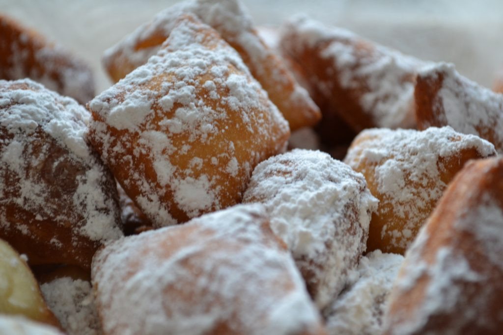 New Orleans Dessert Beignet
 Beignet Fest Lafayette Hotel