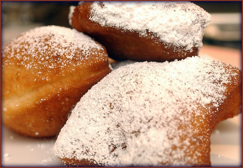 New Orleans Desserts
 Sweet Sa s Baking Beignets Café du Monde