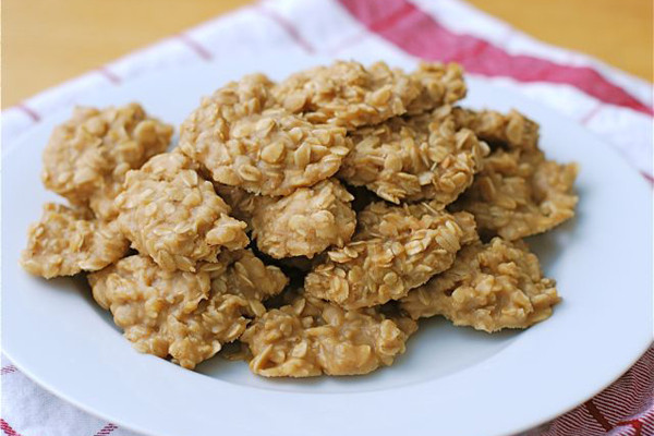 No Bake Chocolate Peanut Butter Oatmeal Cookies
 No Bake White Chocolate Peanut Butter Oatmeal Cookies