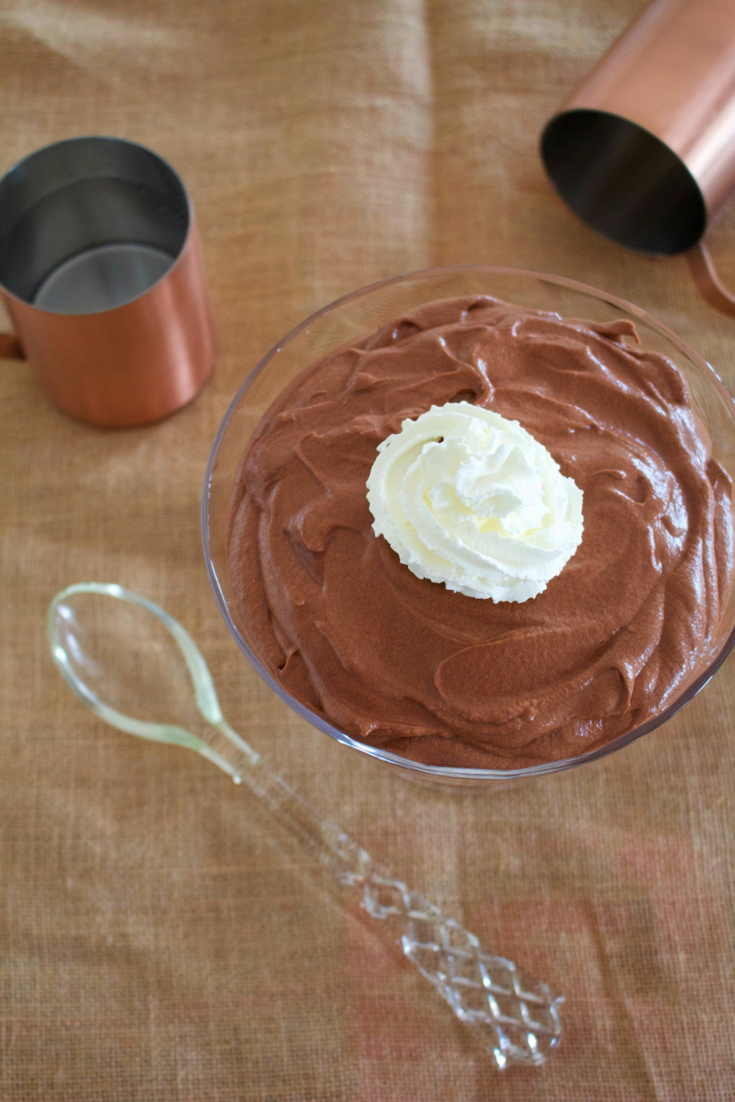 No Eggs Dessert
 5 ingre nt instant chocolate mousse – no eggs