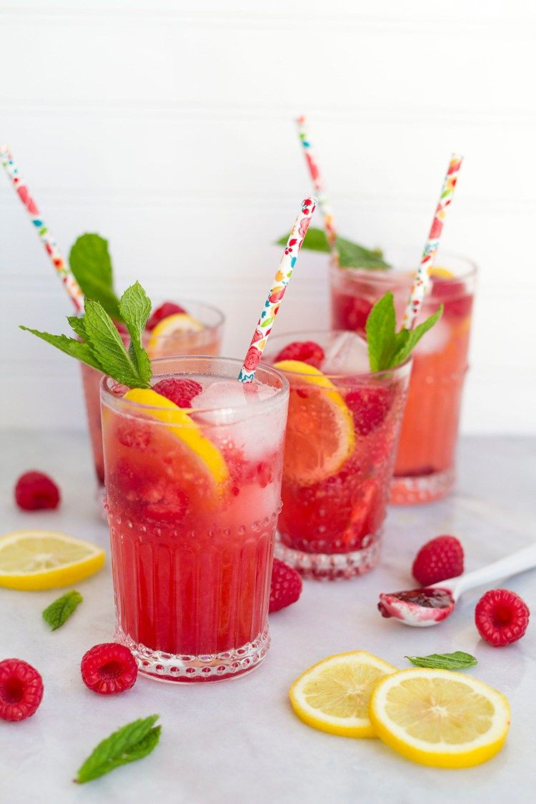 Non Alcoholic Cocktails
 Raspberry Lemonade Spritzers
