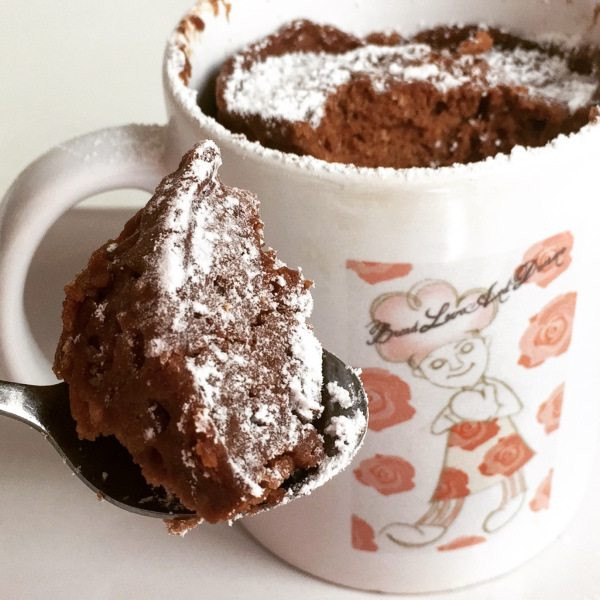 Nutella Mug Cake
 Easy Nutella Mug Cake