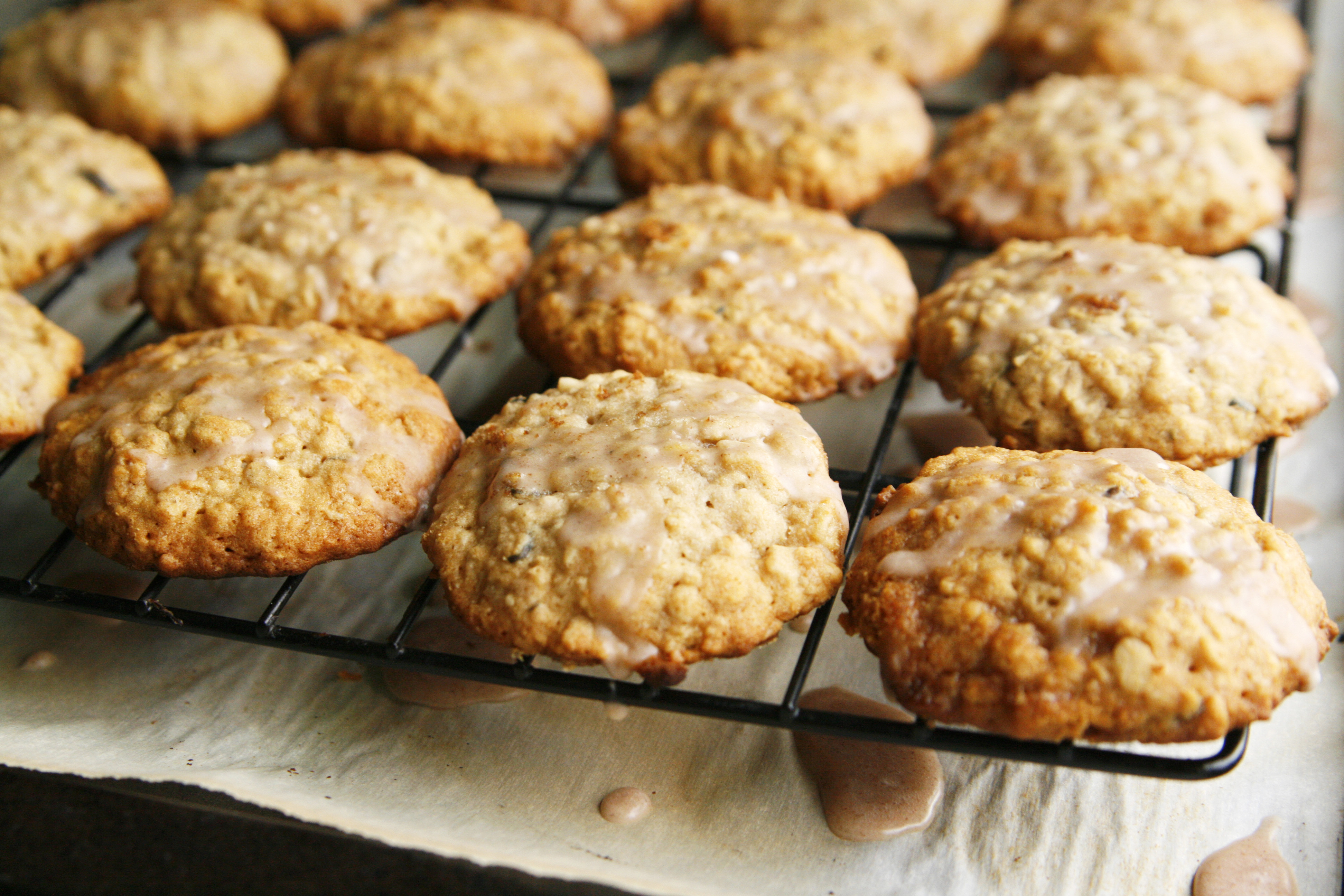 Oatmeal Apple Cookies
 apple oatmeal cookies