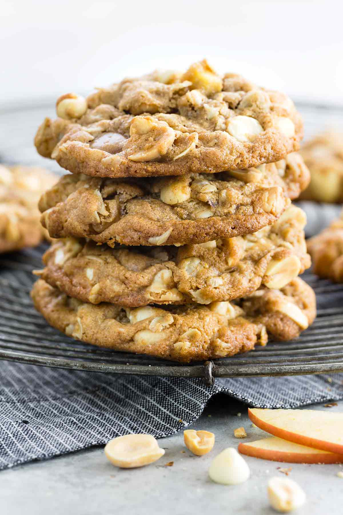 Oatmeal Apple Cookies
 Apple Oatmeal Cookies with White Chocolate Chips