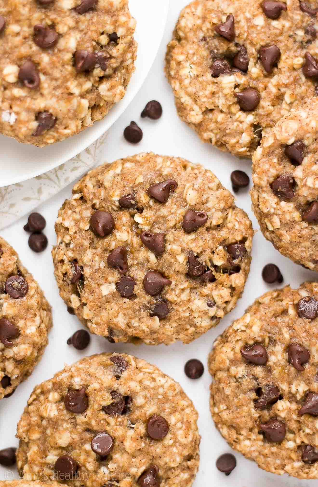 Oatmeal Banana Cookies
 Healthy Chocolate Chip Banana Oatmeal Breakfast Cookies