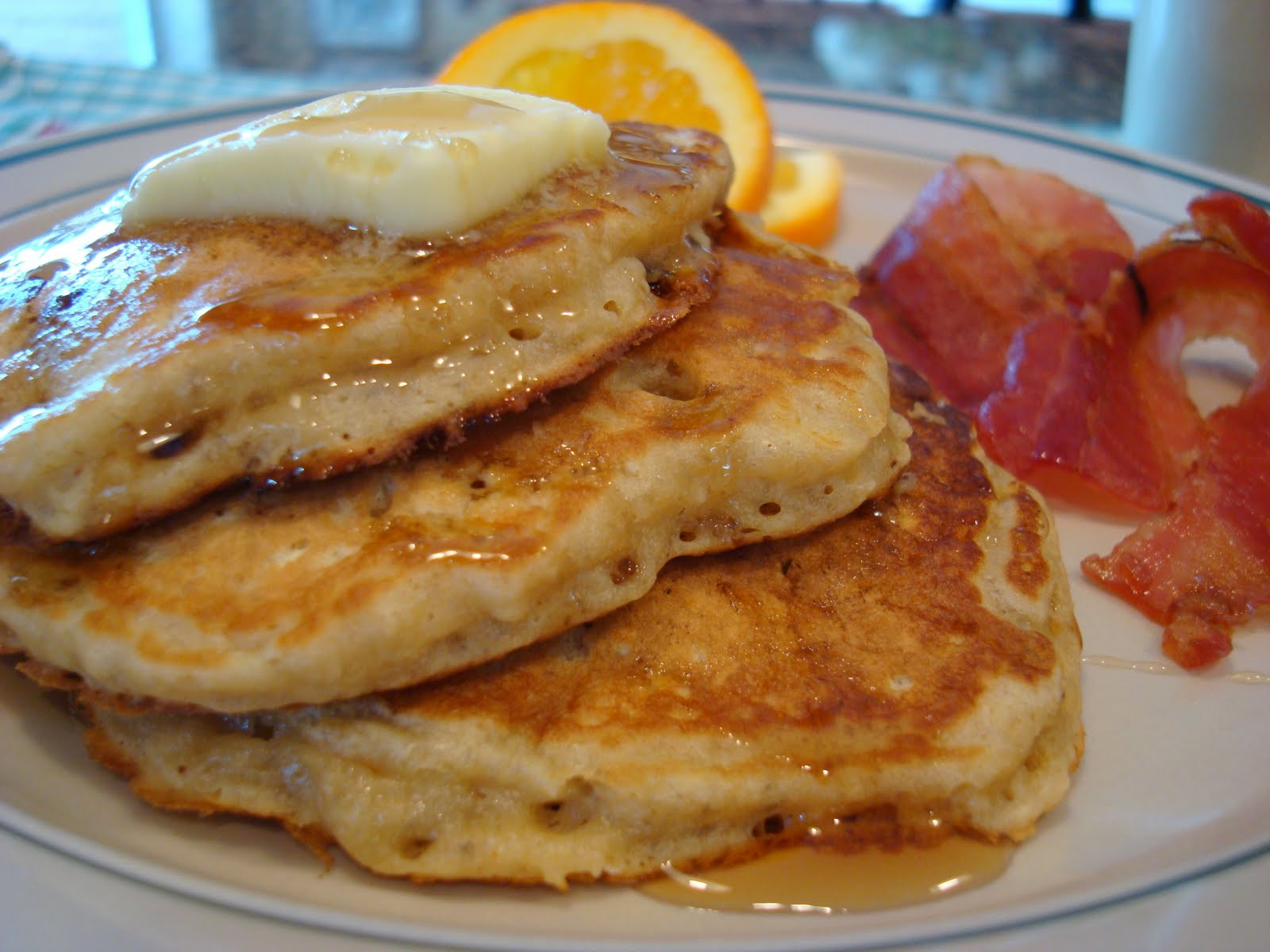 Oatmeal Banana Pancakes
 Mennonite Girls Can Cook Banana Oatmeal Pancakes