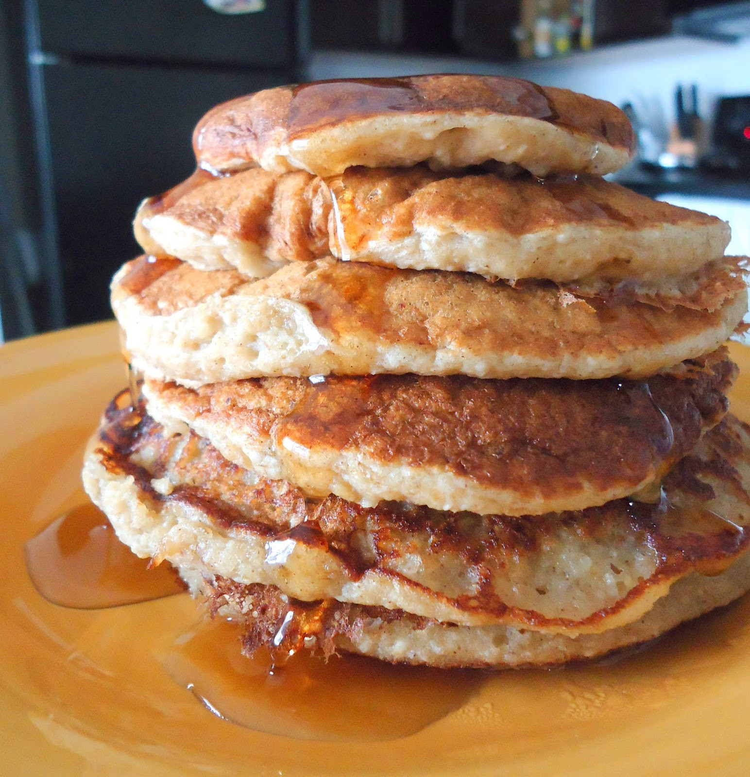 Oatmeal Banana Pancakes
 Foo & Fabulous Cinnamon Oatmeal Banana Pancakes