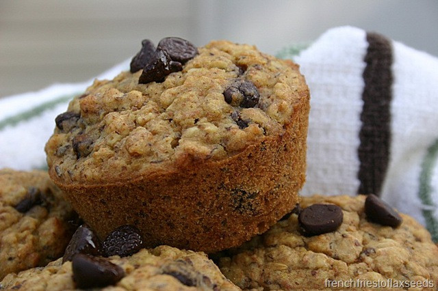 Oatmeal Chocolate Chip Muffins
 Oatmeal Chocolate Chip Muffins