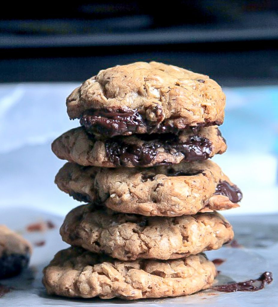 Oatmeal Molassas Cookies
 Browned Butter Oatmeal Molasses Cookies with Golden