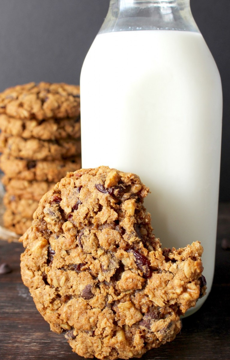 Oatmeal Molassas Cookies
 Big and Chewy Oatmeal Cookies Golden Barrel