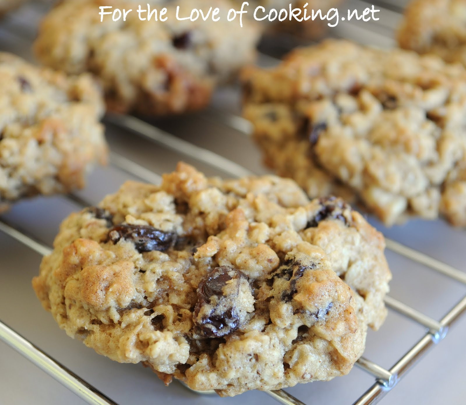 Oatmeal Walnut Cookies
 Cinnamon Oatmeal Raisin and Walnut Cookies