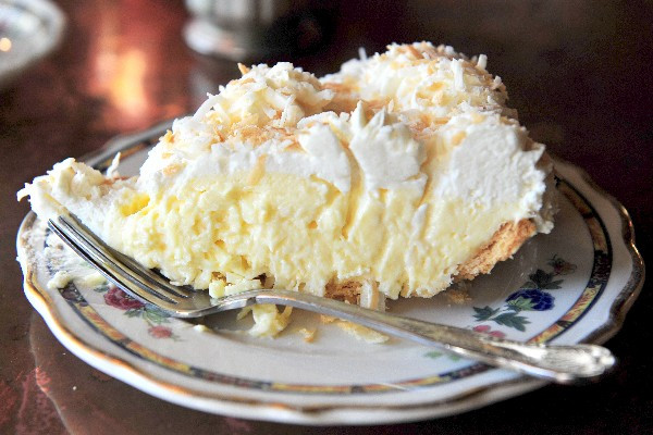 Old Fashioned Coconut Cream Pie
 Old Fashioned Coconut Cream Pie