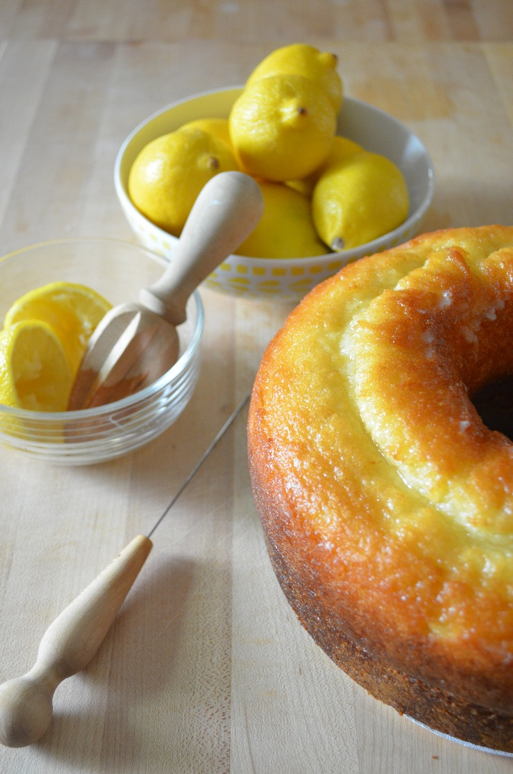 Old Fashioned Lemon Pound Cake
 Old Fashioned Lemon Pound Cake