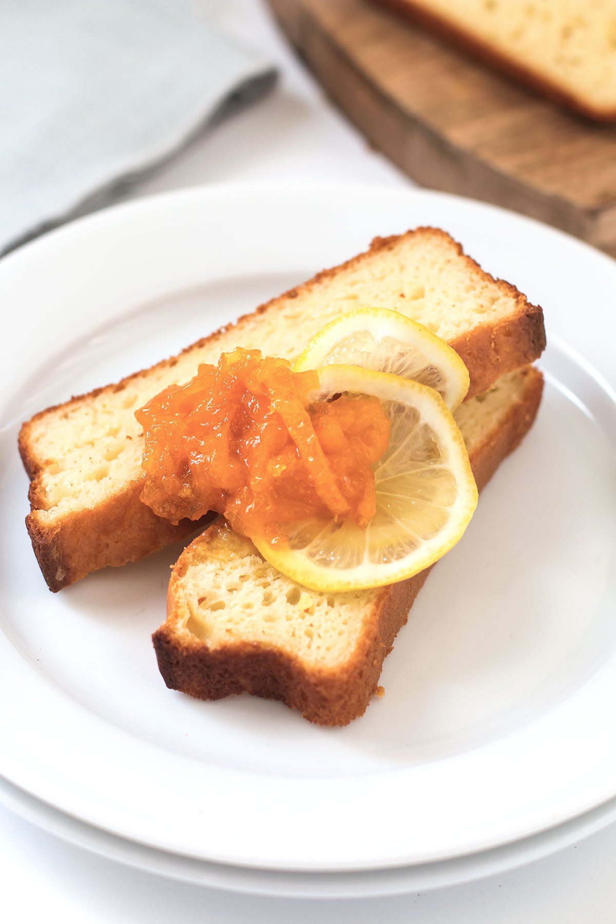 Old Fashioned Lemon Pound Cake
 Old Fashioned Lemon Pound Cake with Orange Lemon Marmalade