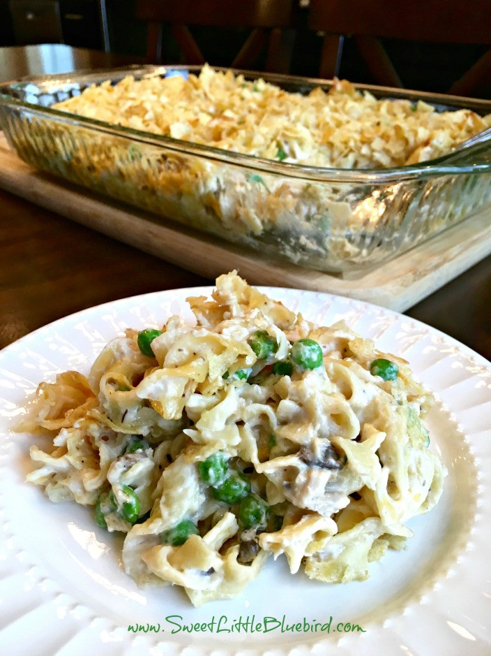 Old Fashioned Tuna Casserole
 Sweet Little Bluebird Old Fashioned Tuna Noodle Casserole