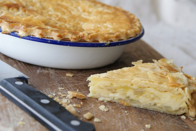 Onion Pie Recipe
 Cheese & ion Pie