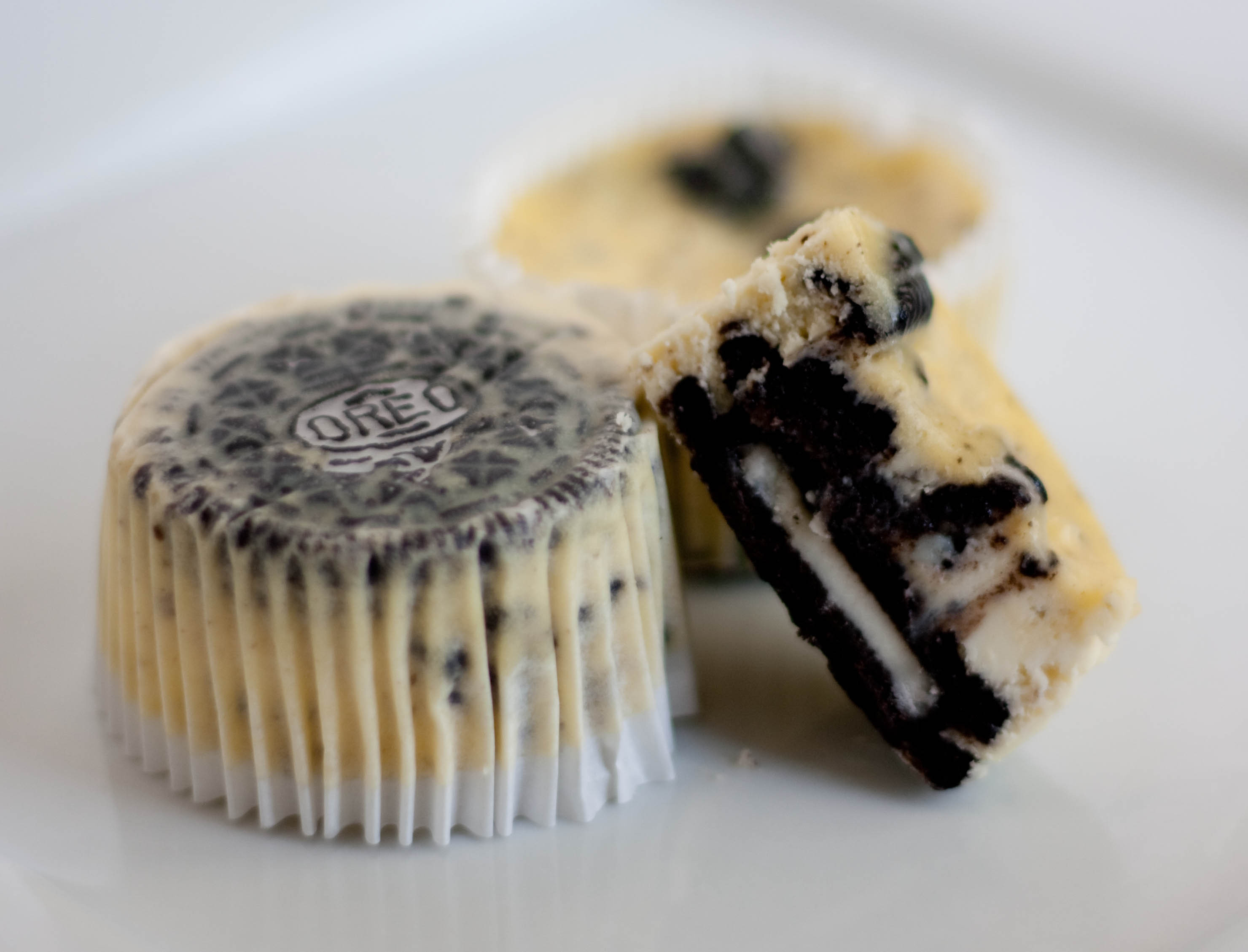 Oreo Cheesecake Cupcakes
 Cookies and Cream Cheesecake Cupcakes