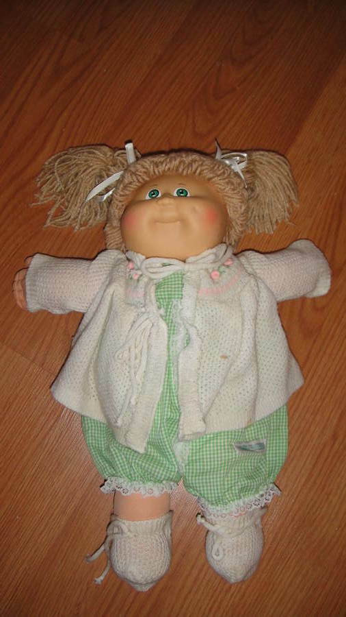 Original Cabbage Patch Kids
 VINTAGE CABBAGE PATCH KIDS DOLL W ORIGINAL OUTFIT