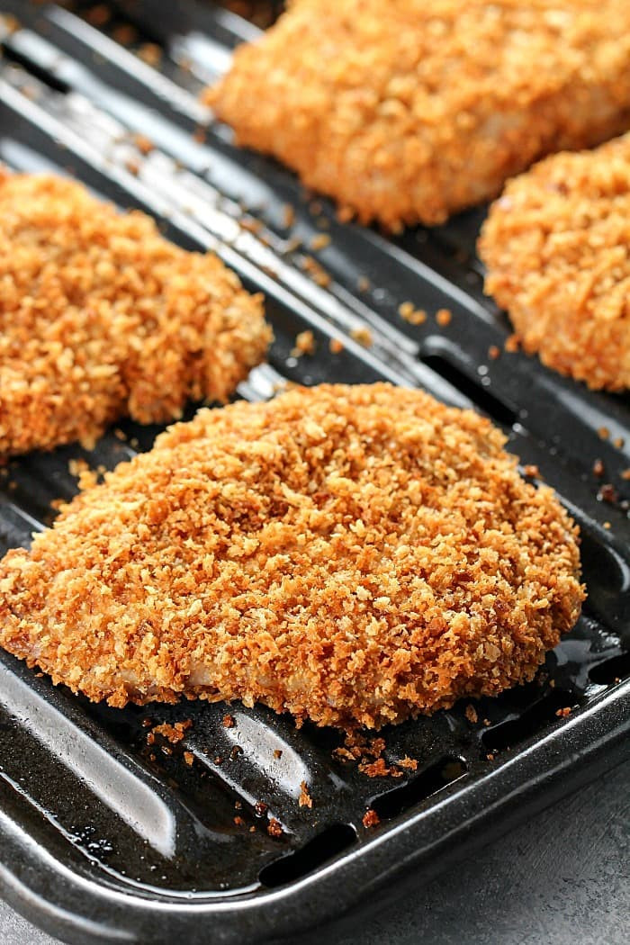Oven Baked Breaded Pork Chops
 baked pork chops with bread crumbs in oven