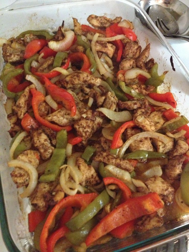 Oven Chicken Fajitas
 Super EASY Oven baked chicken fajitas