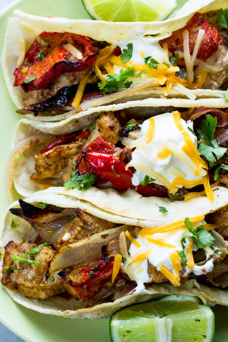 Oven Chicken Fajitas
 Easy Oven Baked Skinny Chicken Fajitas