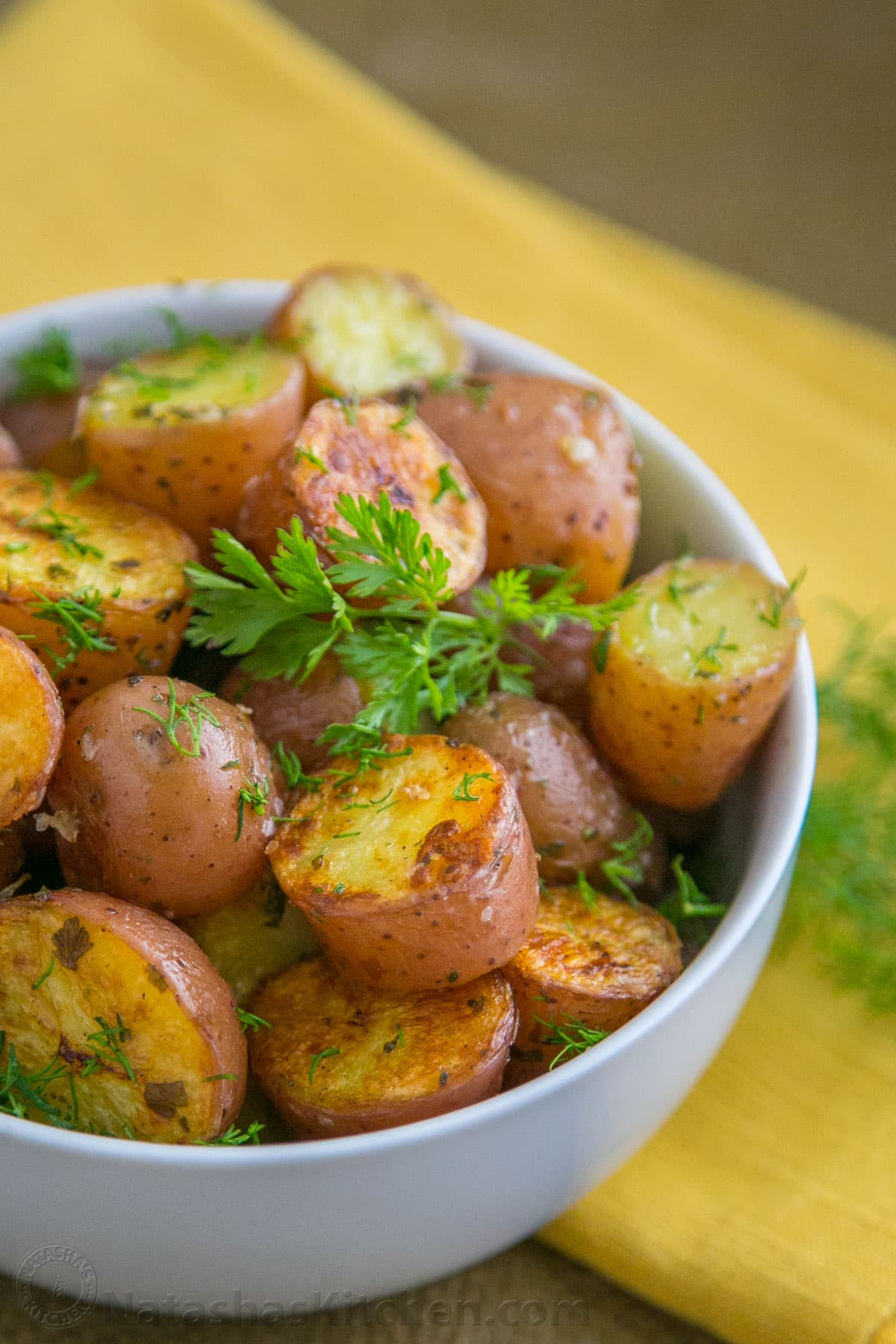 Oven Roasted Baby Potatoes
 Easy Oven roasted baby red potatoes Natasha s Kitchen