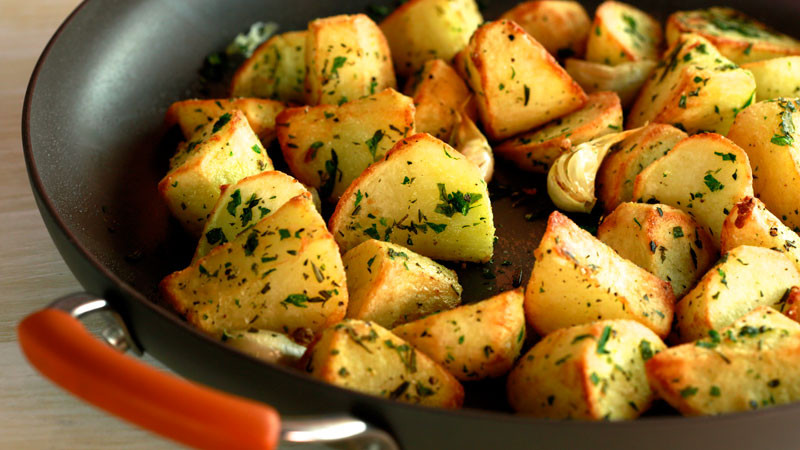 Oven Roasted Russet Potatoes
 roasted russet potatoes and onions