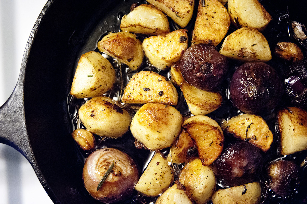 Oven Roasted Russet Potatoes
 roasted russet potatoes and onions