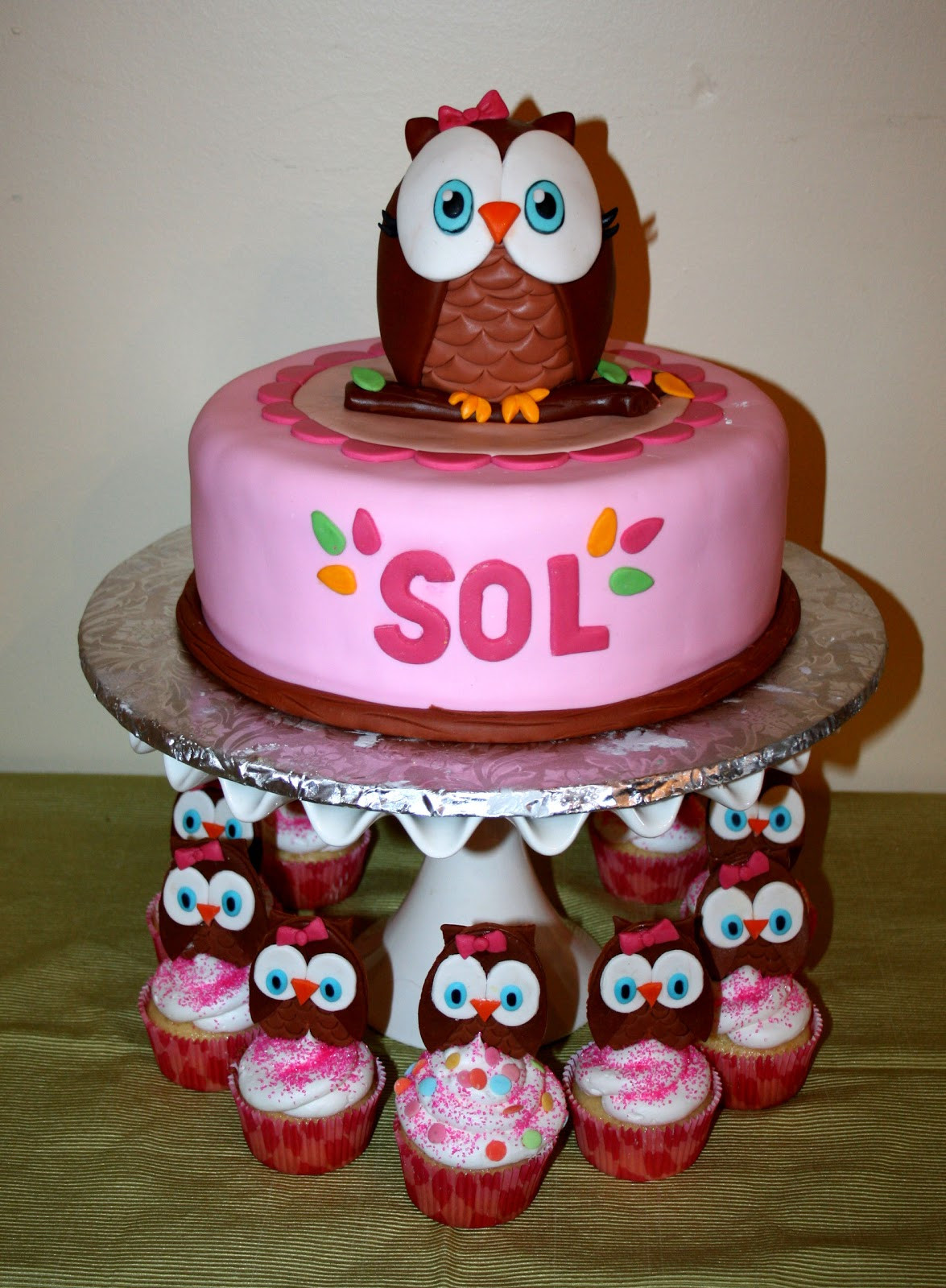 Owl Birthday Cake
 Leelees Cake abilities Owl Birthday Cake