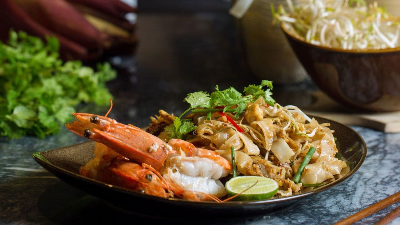 Pad Thai On Grand
 Luxury 5 Star Hotel in Kochi Cochin