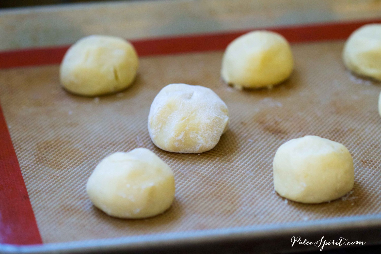 Paleo Dinner Rolls
 Paleo Dinner Rolls