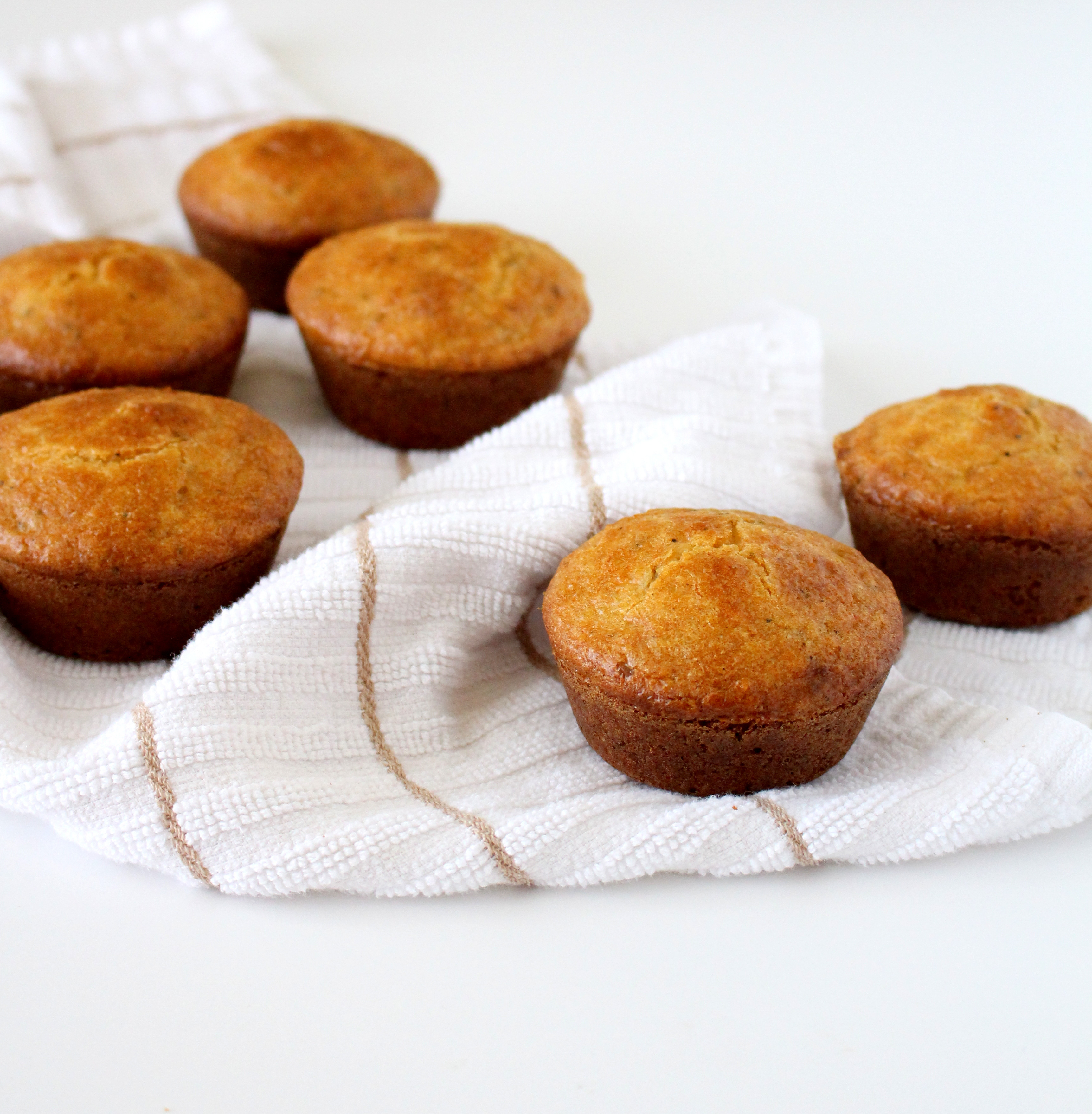 Paleo Dinner Rolls
 Paleo Herb Dinner Rolls The Wheatless Kitchen