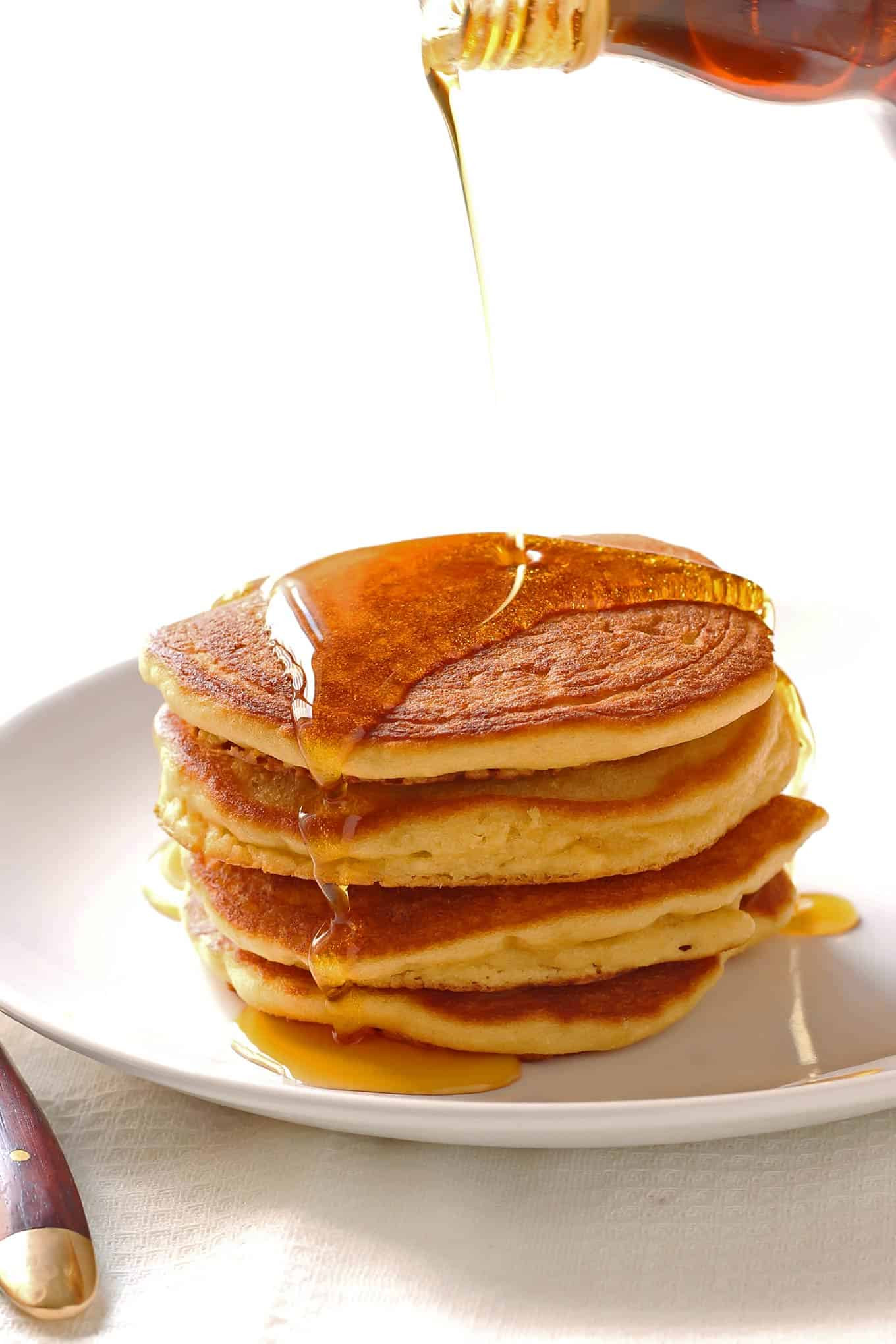 Paleo Pancakes Recipe
 Fluffy Coconut Flour Pancakes VIDEO – LeelaLicious