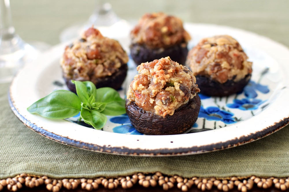 Paleo Stuffed Mushrooms
 Rich Italian Paleo Stuffed Mushrooms Recipe