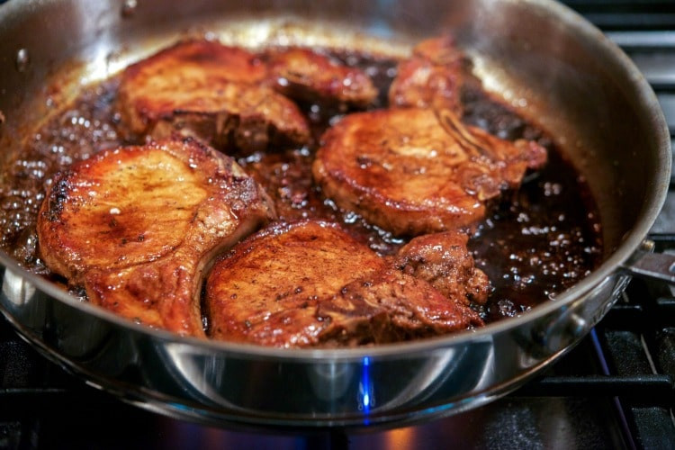 Pan Fried Thin Pork Chops
 pan fried thin pork chops