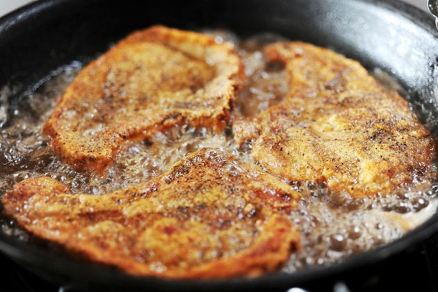 Pan Fry Pork Chops
 Simple Pan Fried Pork Chops Recipe