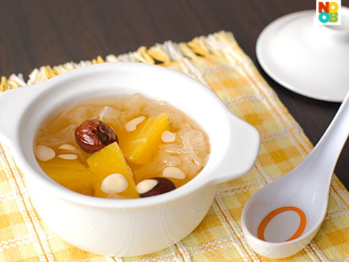 Papaya Dessert Recipe
 Papaya Snow Fungus and Almonds Soup Recipe 木瓜雪耳糖水