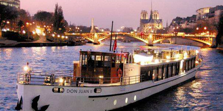 Paris Dinner Cruise
 Seine River Cruises
