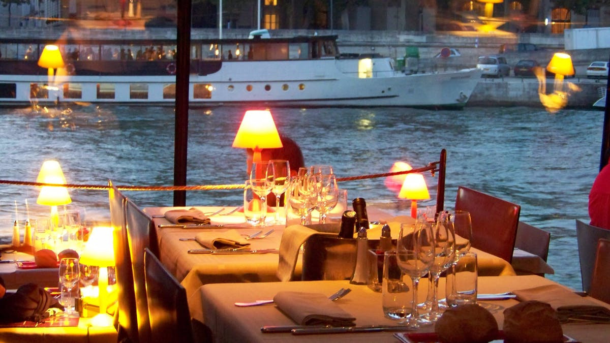 Paris Dinner Cruise
 Find the Best Paris Dinner Cruises Information Tips