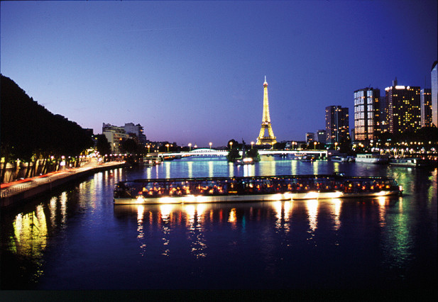 Paris Dinner Cruises
 PARIS BY NIGHT